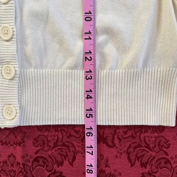 Retro Chic by Torrid Cottagecore Strawberry Cropped Cardigan Sweater Size 0 - Picture 10 of 16